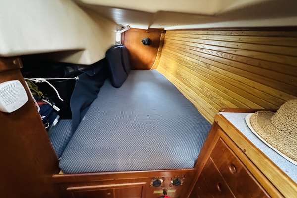 Brigadoon III 43ft Saga Yacht For Sale