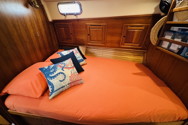 Brigadoon III 43ft Saga Yacht For Sale