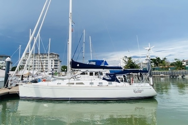 Brigadoon III 43ft Saga Yacht For Sale