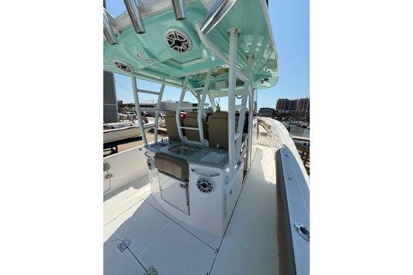 BABY SEAL 36ft Everglades Yacht For Sale