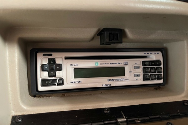 23ft Sea Ray Yacht For Sale
