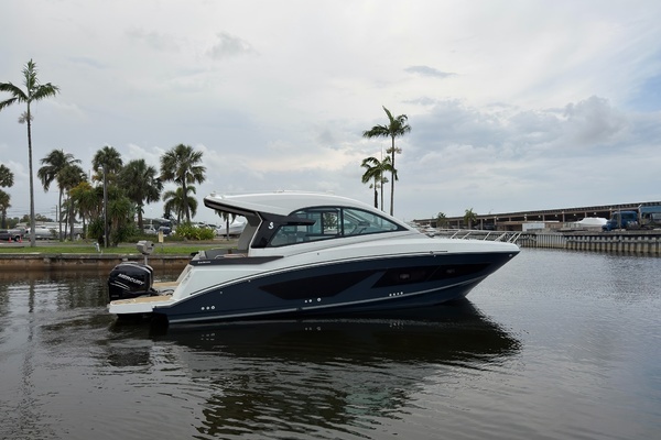 2023 Beneteau 32