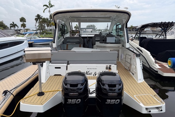 2023 Beneteau 32