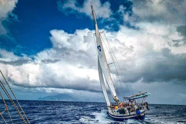 Photo of the 1984 Tayana Vancouver 42 "Electric Passage"