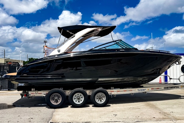 28ft Regal Yacht For Sale
