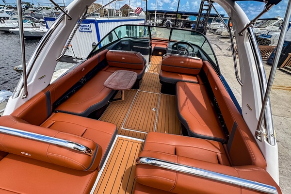 28ft Regal Yacht For Sale