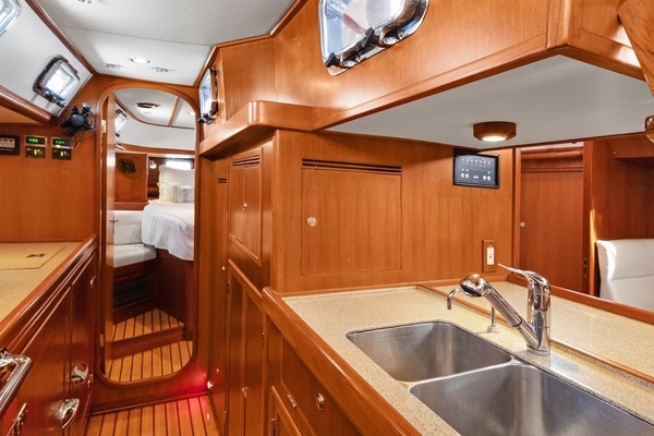 Hylas 46 Yacht For Sale