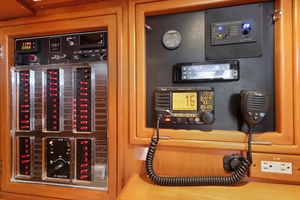 Hylas 46 Yacht For Sale