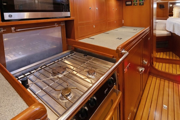 Avventura 46ft Hylas Yacht For Sale