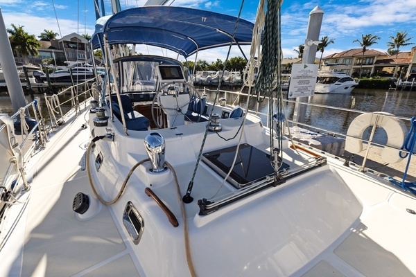 Hylas 46 Yacht For Sale
