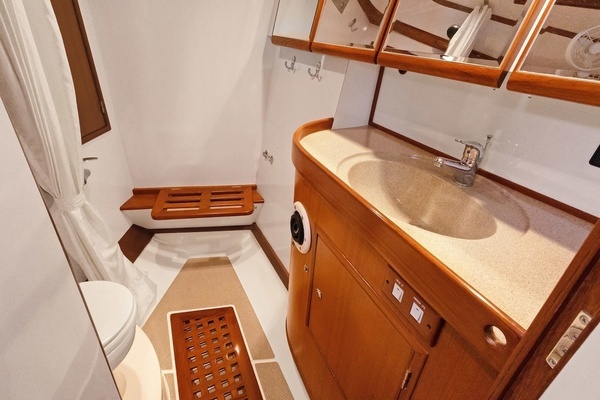 Hylas 46 Yacht For Sale
