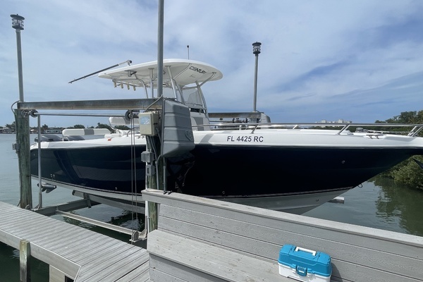 Photo of the 2008 Century 2901 CC