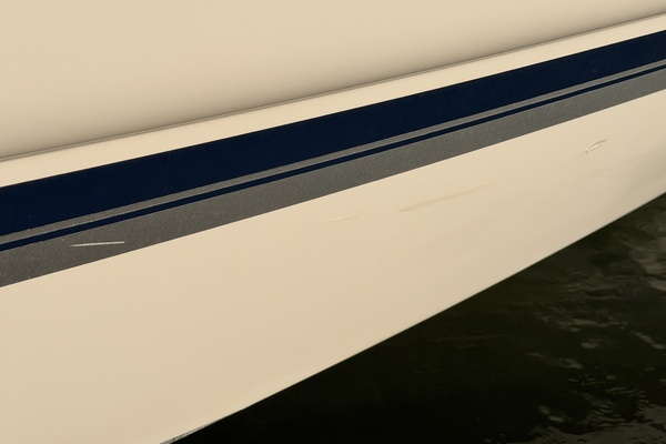 35ft Rinker Yacht For Sale
