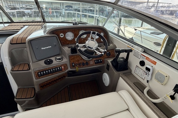 35ft Rinker Yacht For Sale