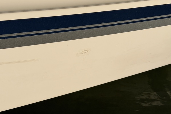 35ft Rinker Yacht For Sale