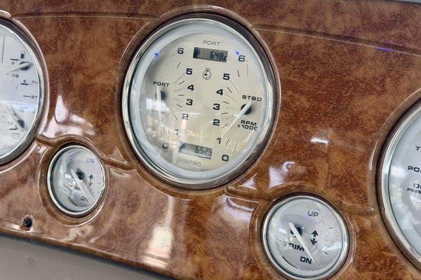 35ft Rinker Yacht For Sale