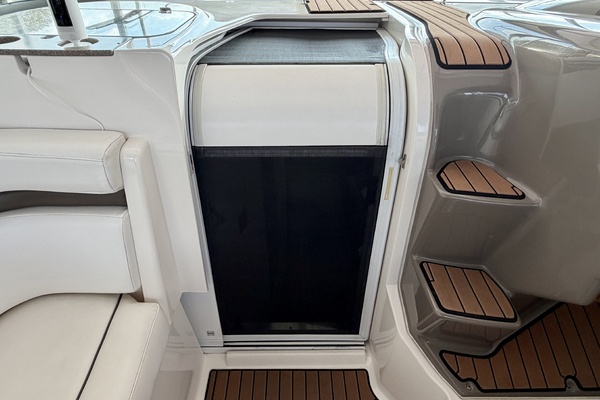 35ft Rinker Yacht For Sale