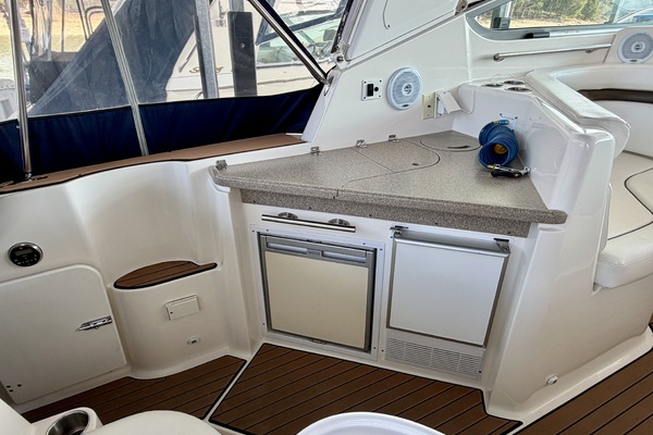 35ft Rinker Yacht For Sale