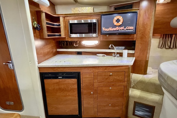 35ft Rinker Yacht For Sale