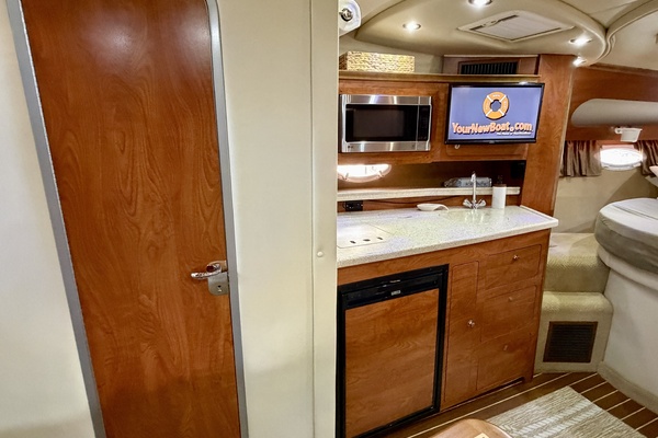 35ft Rinker Yacht For Sale