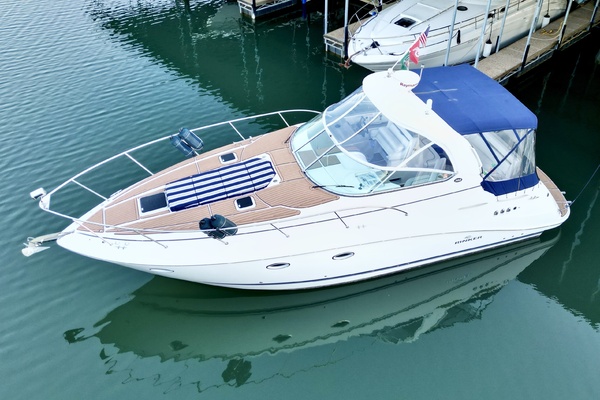 2007 Rinker 350 Express Cruiser