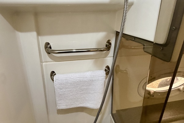 35ft Rinker Yacht For Sale