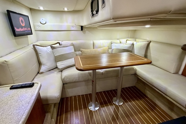 35ft Rinker Yacht For Sale