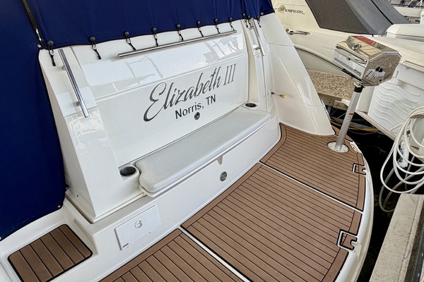 35ft Rinker Yacht For Sale
