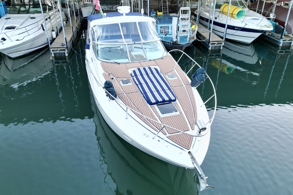 35ft Rinker Yacht For Sale