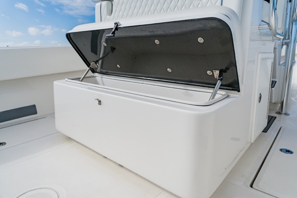31ft SeaHunter Yacht For Sale