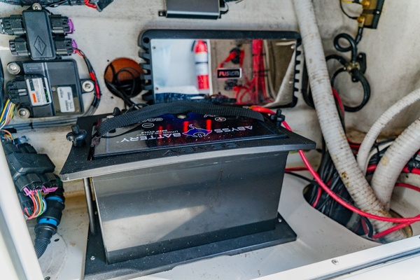 31ft SeaHunter Yacht For Sale