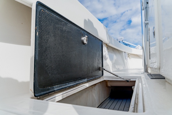 31ft SeaHunter Yacht For Sale