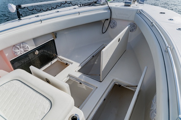 31ft SeaHunter Yacht For Sale