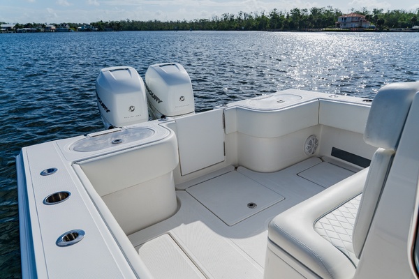 31ft SeaHunter Yacht For Sale