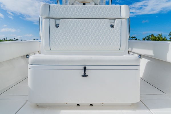 31ft SeaHunter Yacht For Sale