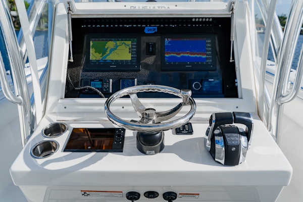 31ft SeaHunter Yacht For Sale