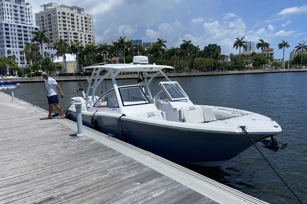 28ft Sea Fox Yacht For Sale