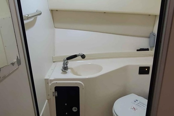 26ft Grady White Yacht For Sale