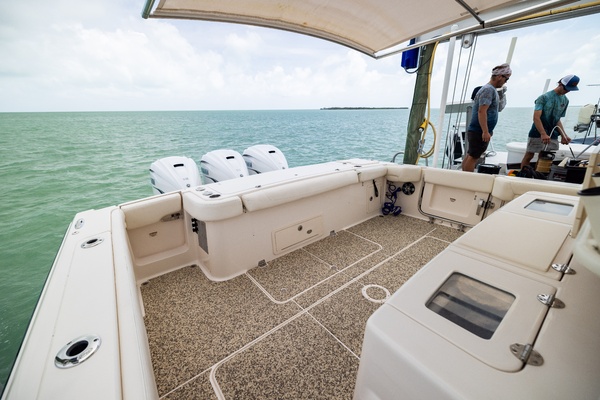37ft Grady White Yacht For Sale