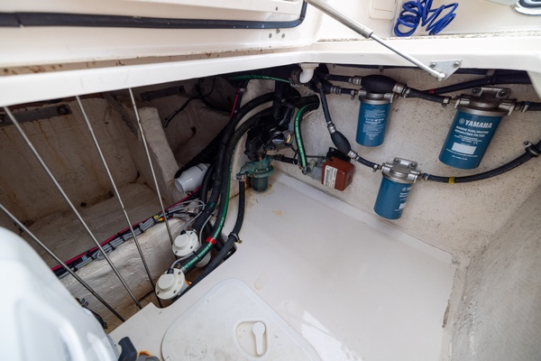 37ft Grady White Yacht For Sale