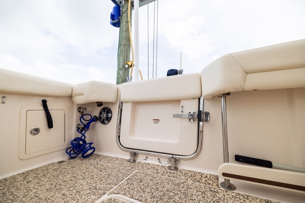 37ft Grady White Yacht For Sale