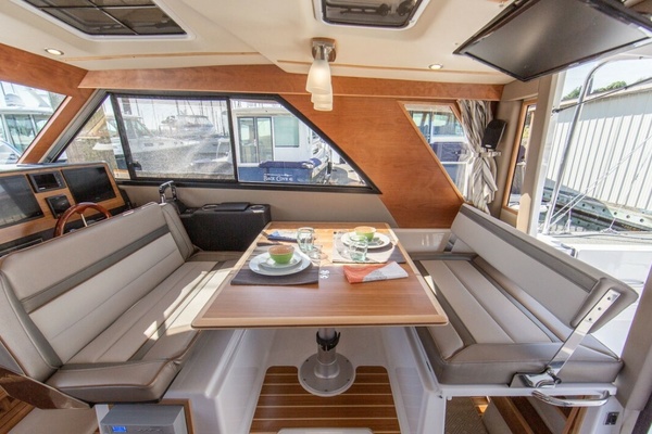 R amp J 37ft Cutwater Yacht For Sale