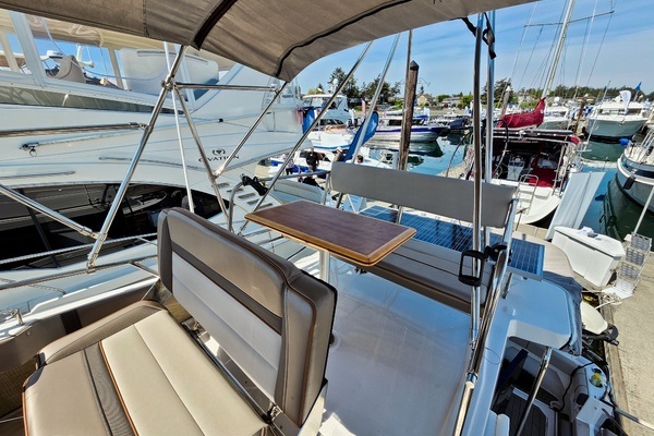 2022 Cutwater 37