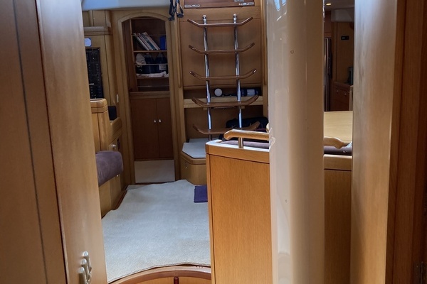 Oyster 56 Deck Saloon Yacht For Sale