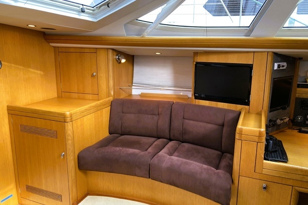 Oyster 56 Deck Saloon Yacht For Sale