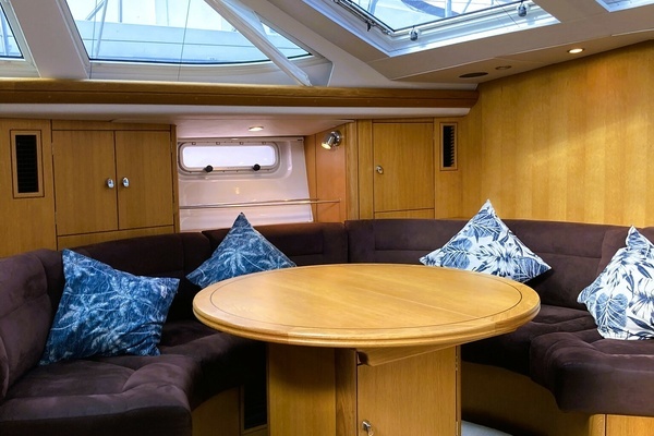 Oyster 56 Deck Saloon Yacht For Sale