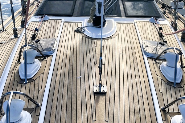 Manitou 56ft Oyster Yacht For Sale