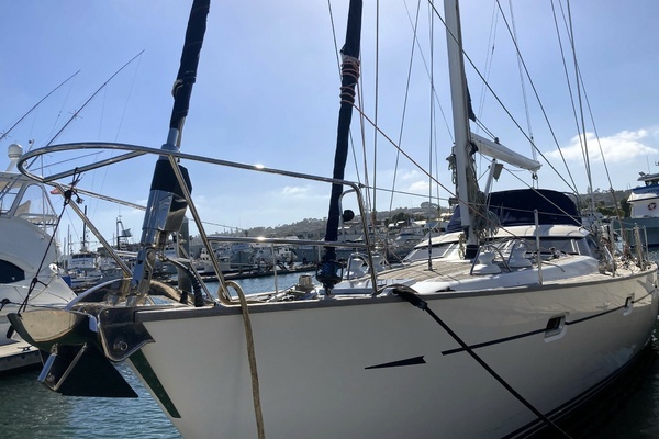 Oyster 56 Deck Saloon Yacht For Sale