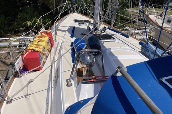 Miles Away II 37ft Tartan Yacht For Sale