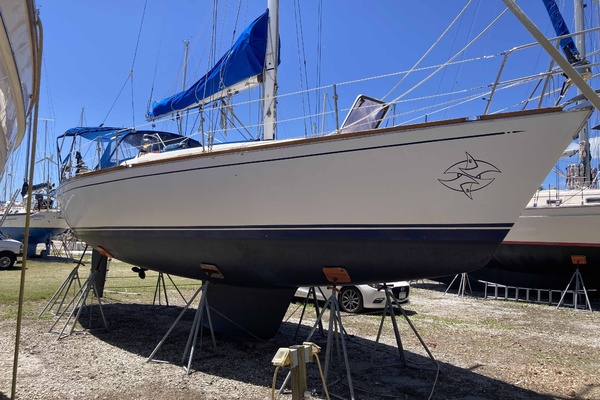 Miles Away II 37ft Tartan Yacht For Sale